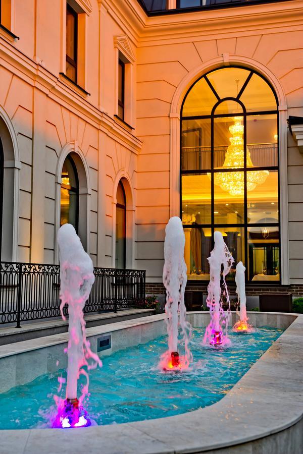 Hotel Mansor 종프키 외부 사진
