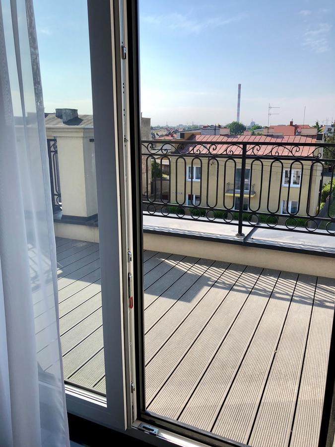 Hotel Mansor 종프키 외부 사진