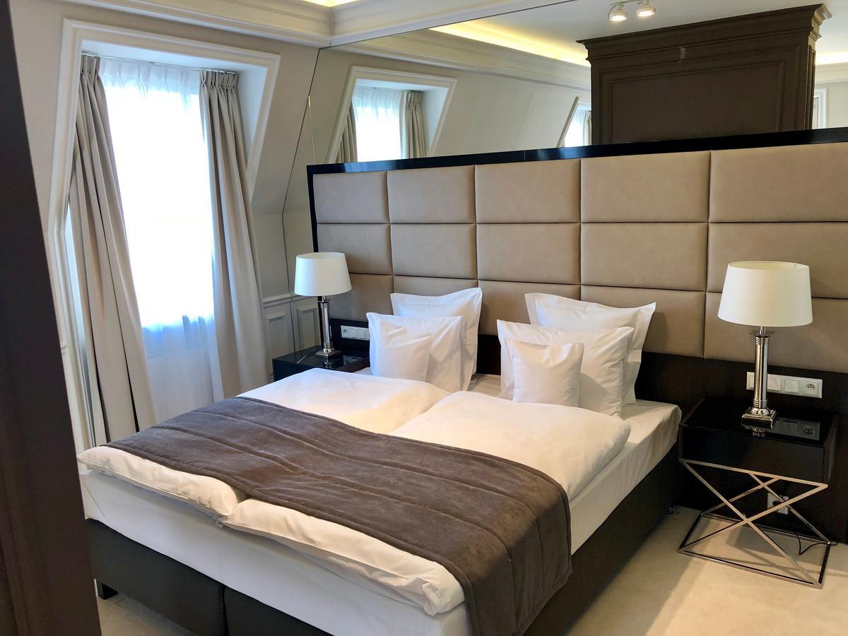 Hotel Mansor 종프키 외부 사진