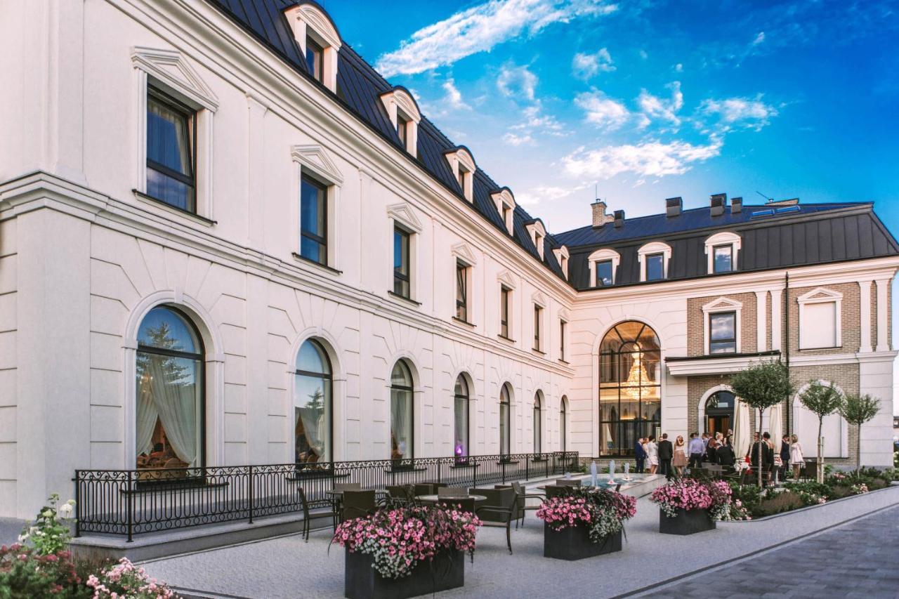 Hotel Mansor 종프키 외부 사진